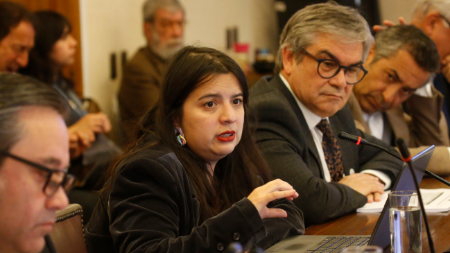 Dipres no descarta otro recorte de gastos este año tras prever incumplimiento de meta fiscal