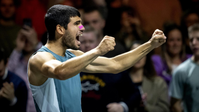 Carlos Alcaraz batió a De Miñaur y se consagró campeón del ATP 500 de Rotterdam