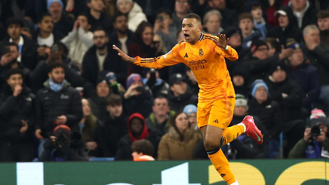 [VIDEO] Mbappé lo empató para Real Madrid ante Manchester City con un tiro con la canilla