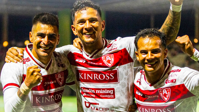 Copiapó goleó a Antofagasta y se adjudicó el liderato de su grupo en Copa Chile