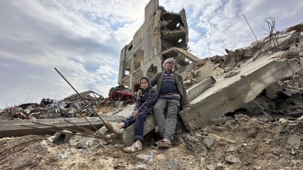   Los gazatíes tras volver a Netzarim: 