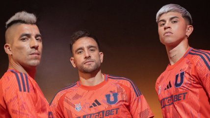   Universidad de Chile presentó su segunda camiseta para el año 2025 