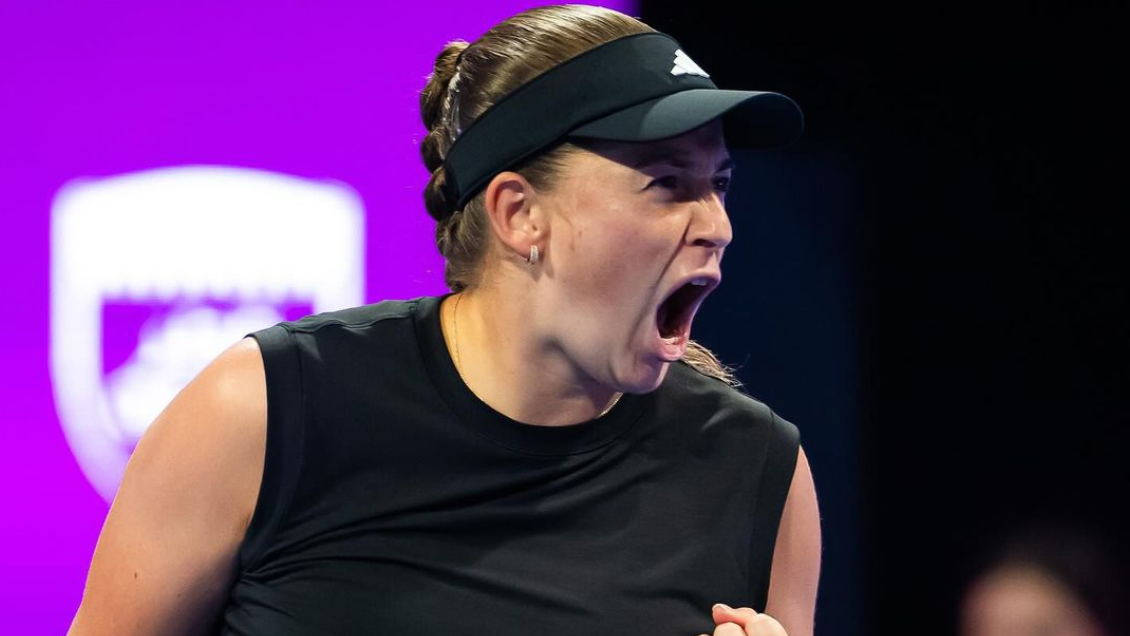 Ostapenko dio la sorpresa ante Swiatek y pasó a la final del WTA de Doha