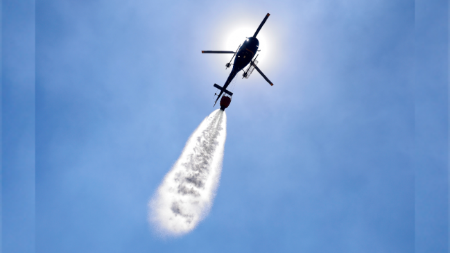 Alerta roja para Chonchi por avance de incendio forestal