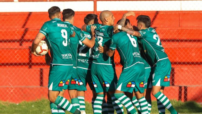 Santiago Wanderers remontó ante San Felipe y lidera con campaña perfecta el Grupo B de la Copa Chile