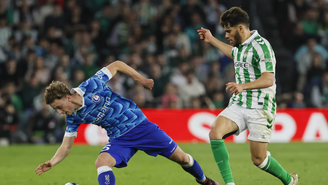 Betis de Pellegrini se metió en octavos de la Conference pese a perder ante Gent