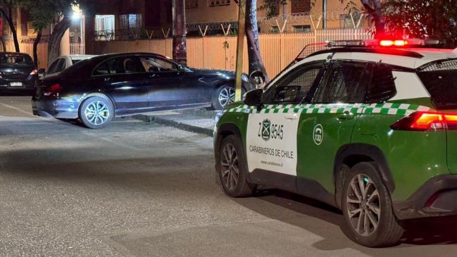 Carabineros detuvo a tres sujetos que protagonizaron persecución policial en auto robado