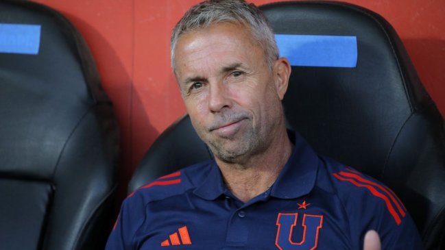 Alvarez esquivó dichos de Almirón: Soy entrenador para dignificar la profesión y mejorar el juego