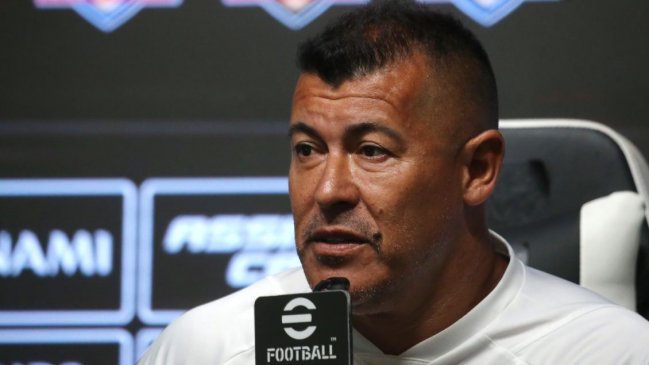 Almirón relativizó dichos sobre la U: Es una cosa del pasado, un tema superado