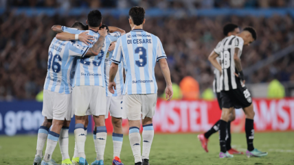   Los goles de Vietto y Martínez guiaron a Racing contra Botafogo en el inicio de la Recopa 