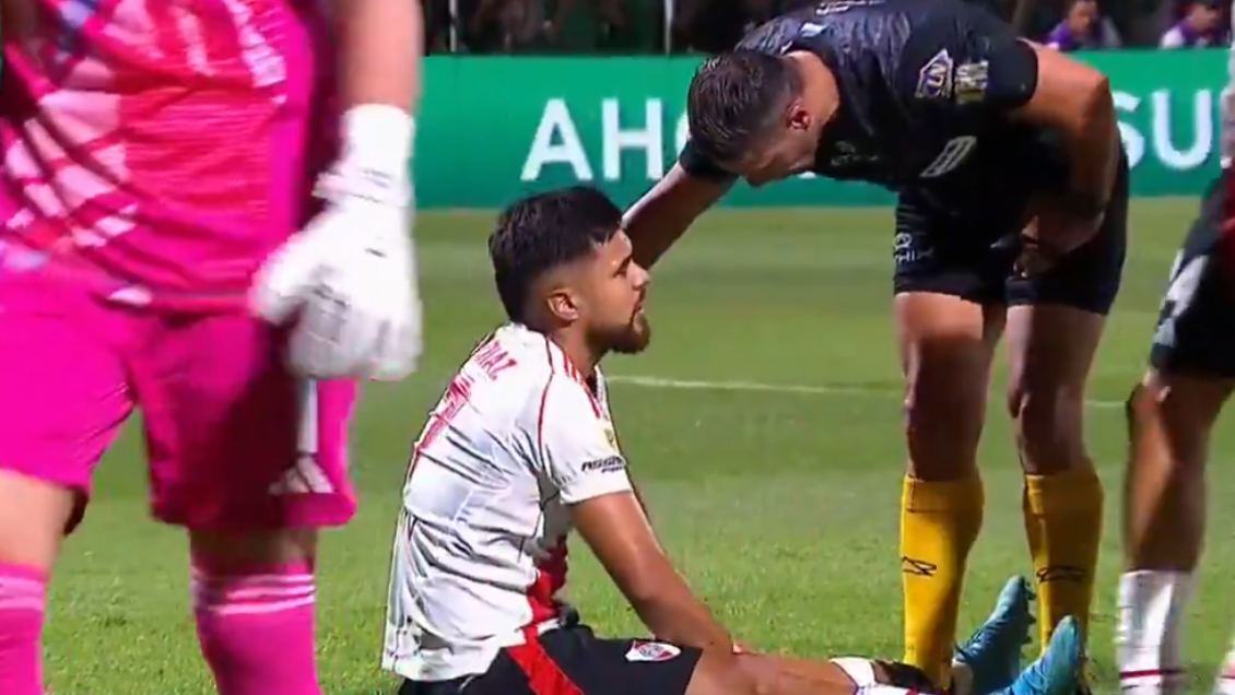 [VIDEO] La sorprendente salvada de Paulo Díaz ante San Martín