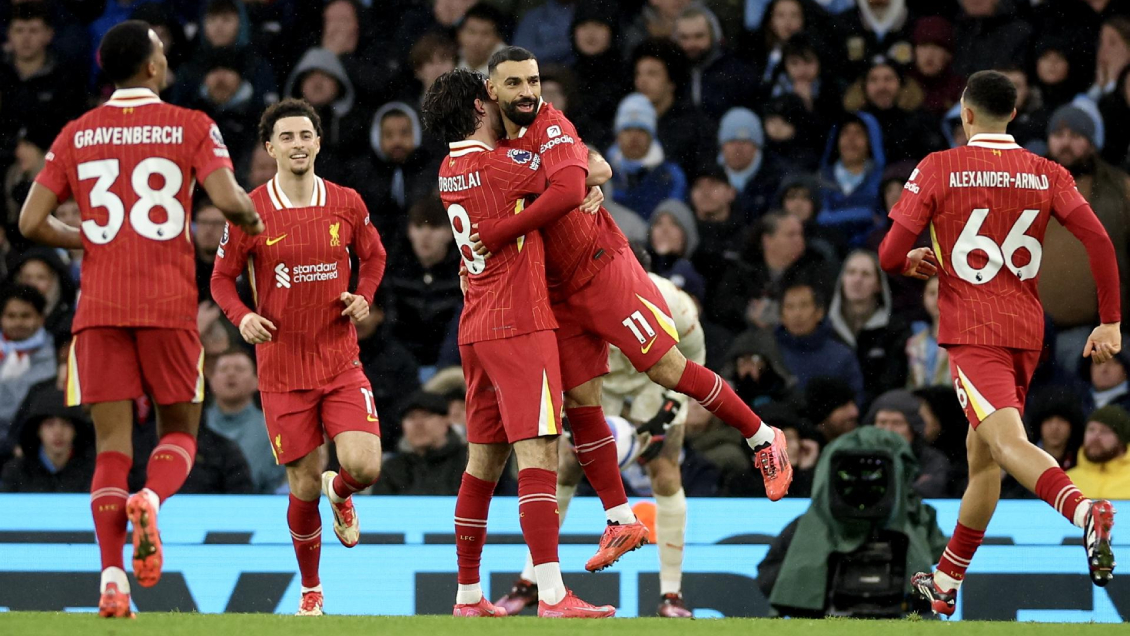 Liverpool venció a Manchester City y se escapó en el primer puesto