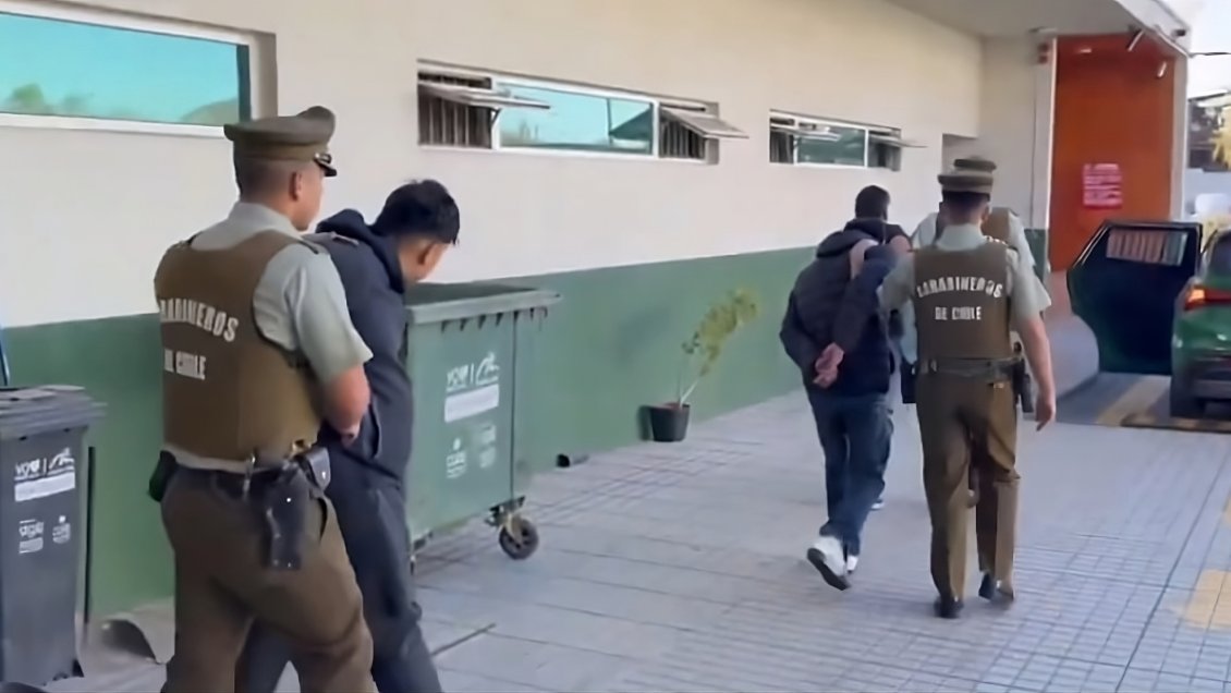 Tres detenidos por robo a planta de revisión técnica en San Joaquín