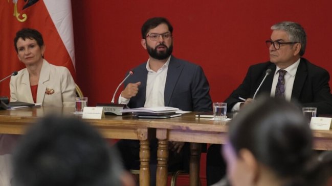 Presidente arenga a sus ministros: 