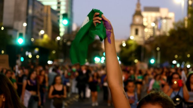 A días del 8M: El 84% cree que la sociedad chilena es machista