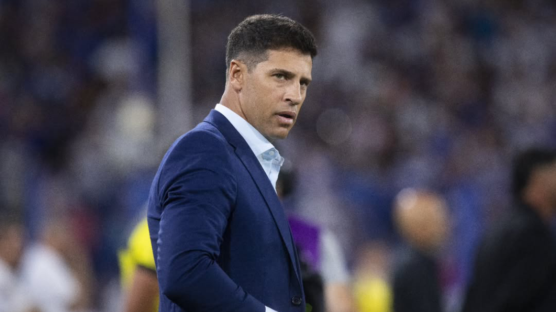 Baeza se quedó sin DT: Vélez Sarsfield anunció la salida de Sebastián Domínguez