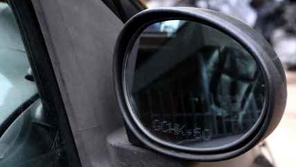   Plazo hasta el 15 de mayo: ¿Cuánto cuesta grabar la patente en los vidrios de mi auto? 