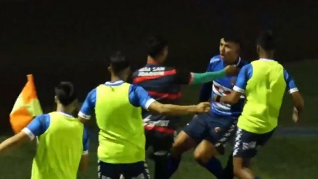 [VIDEO] El increíble golazo de chilena en la Segunda División