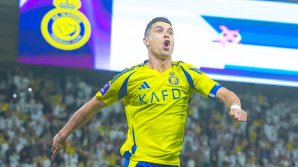   [VIDEO] Cristiano Ronaldo se acercó a los mil goles tras anotar en octavos de la Champions asiática 