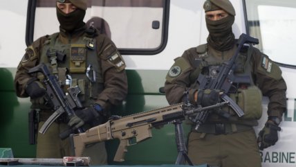   Carabineros recuperó fusiles de guerra robados a la Armada en Concón 