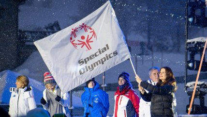   Chile recibió la bandera de Special Olympics por ser el país organizador de los Juegos Mundiales 2027 