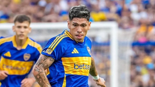 Carlos Palacios dejó atrás las críticas y sumó elogios en Argentina