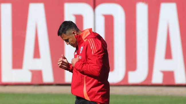La selección chilena inicia sus trabajos con miras al duelo ante Paraguay