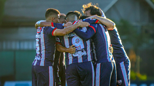 Deportes Recoleta hundió a Santiago Morning para ubicarse como escolta en el Ascenso