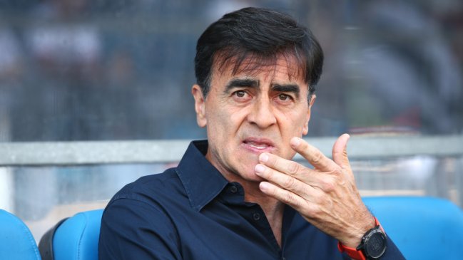 Gustavo Quinteros recibió duro castigo en Brasil tras agredir a un rival