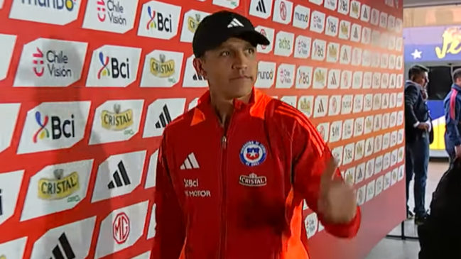 Alexis Sánchez acompañó a La Roja para el importante duelo con Ecuador
