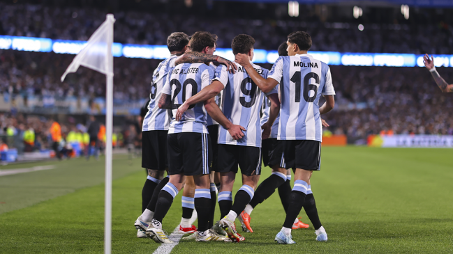 Argentina festejó su clasificación al Mundial con histórica goleada a Brasil