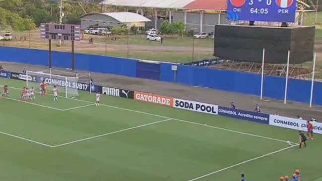 [VIDEO] ¡Desatado! Alonso Olguín firmó su doblete ante Perú con un golazo olímpico