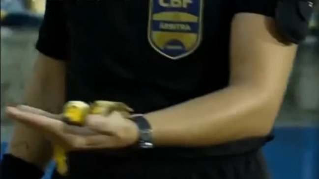 Nuevo caso de racismo en Brasil: Tiraron una cáscara de plátano en la liga femenina