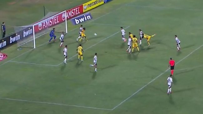 [VIDEO] Henao cabeceó sin marca y dejó parado a Cortés en el tercer gol de Bucaramanga