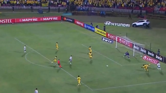 [VIDEO] Colo Colo lo empató ante Bucaramanga con golazo de Correa tras asistencia de Zavala