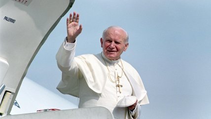   El Vaticano conmemora a Juan Pablo II veinte años después de su muerte, pero sin Francisco 