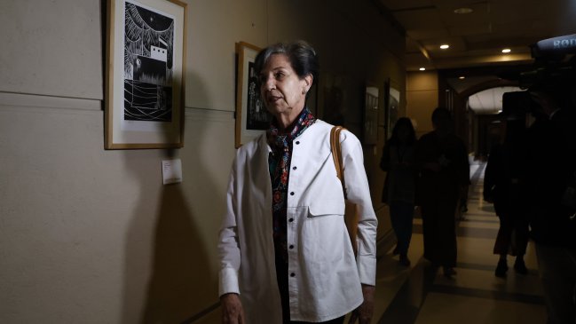 TC decide sobre eventual inhabilitación de la senadora Isabel Allende