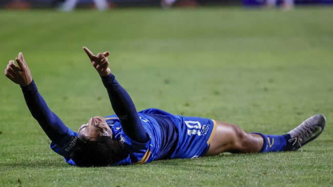 [VIDEO] Joan Cruz lloró de emoción tras anotar golazo olímpico para Everton ante La Calera