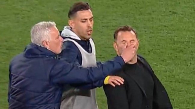 Mourinho fue suspendido por ataque al técnico de Galatasaray