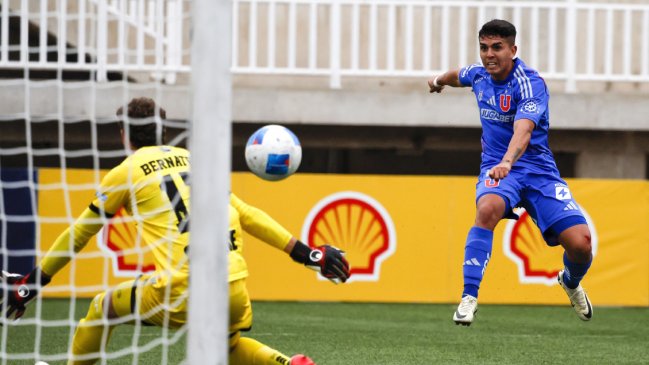 [VIDEO] Ley del ex en Quillota: Julián Alfaro abrió la cuenta para la U ante Magallanes en Copa Chile