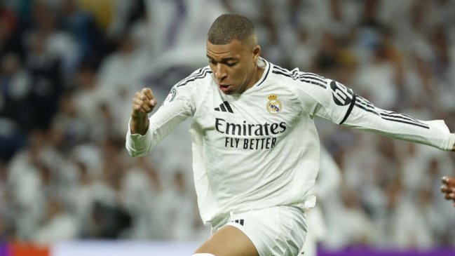 [VIDEO] El penal anulado a Kylian Mbappé ante Arsenal