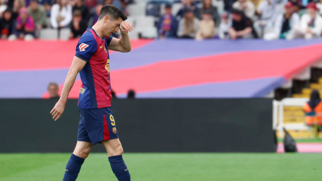 Lewandowski quedó en duda para la final de Copa del Rey y semis de Champions por lesión