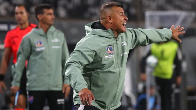 [VIDEO] Jorge Almirón dejó ver toda su decepción en el gol de Racing