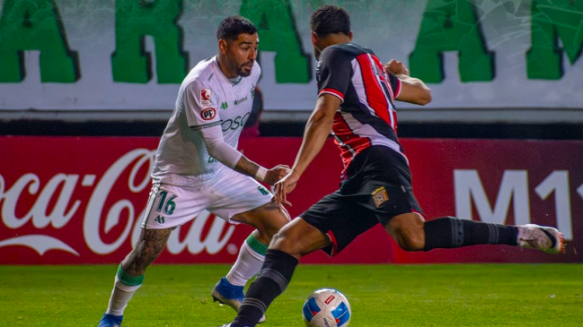 Deportes Temuco salvó un empate ante Curicó Unido con un jugador de campo en el arco