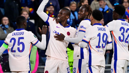   Nicolas Jackson anotó un doblete en la goleada de Chelsea ante Djurgardens IF en Conference 