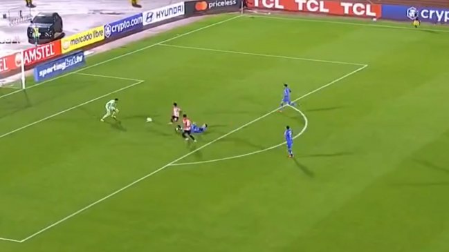 [VIDEO] Estudiantes tomó la delantera sobre la U con gol de Palacios