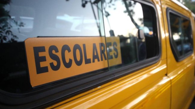 Transportista escolar es acusado de violar a adolescente en Curarrehue