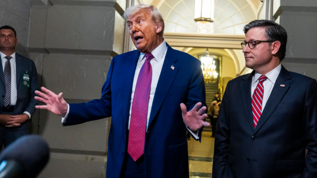 Harvard volvió a demandar a Trump tras prohibirle matricular a extranjeros