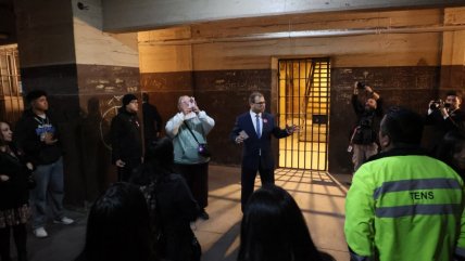   Día de los Patrimonios: PDI abrió al público histórico calabozo en el Cuartel General 