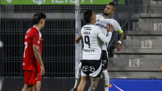 Colo Colo tumbó a Unión La Calera y tomó impulso en la Liga